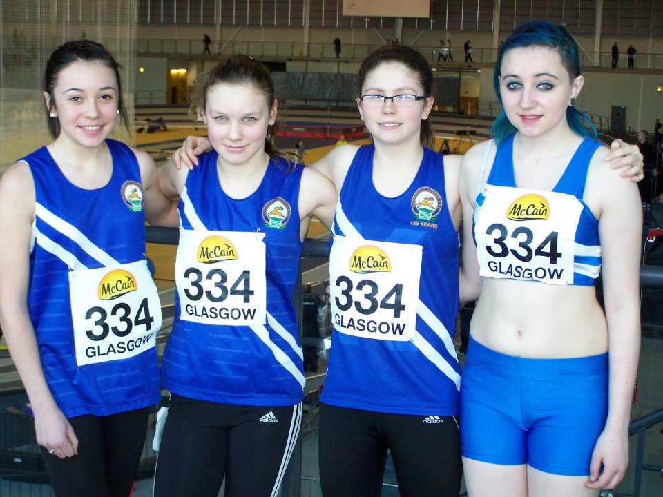 u16-girls-4x-200m-relay-team-in-action-and-cameron-s-new-pb-at-scottish